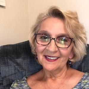 Meet your Posher, Valerie